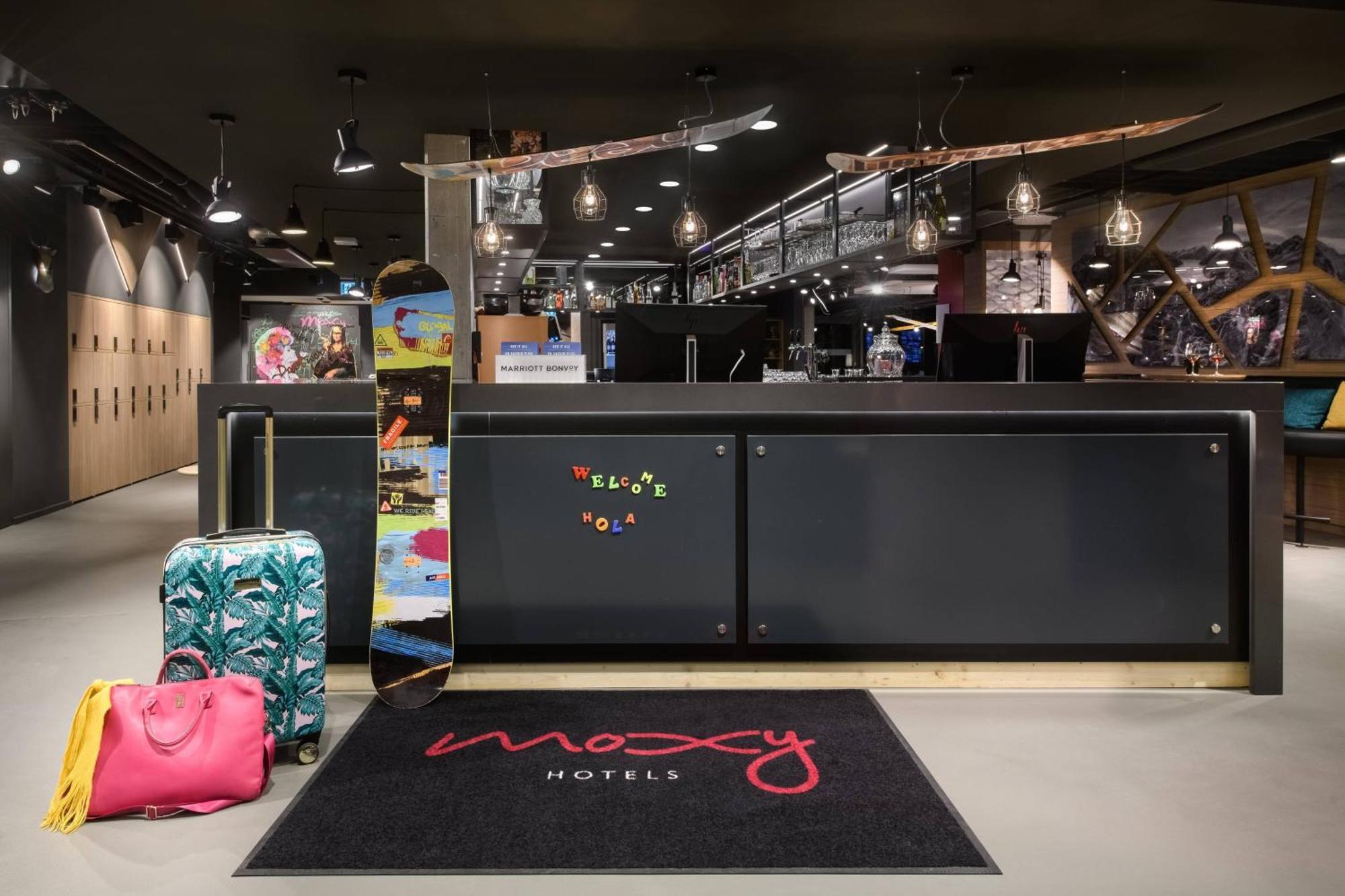 Moxy Sion酒店 外观 照片
